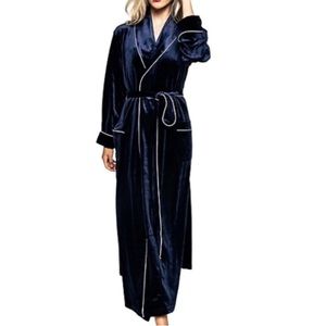 NWT Petite Plume Navy Velour Robe
